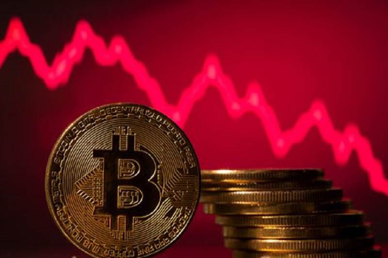 Bitcoin (BTC) trị giá 1 tỷ USD đã được chuyển từ sàn giao dịch lớn trước quyết định Bitcoin ETF quan trọng